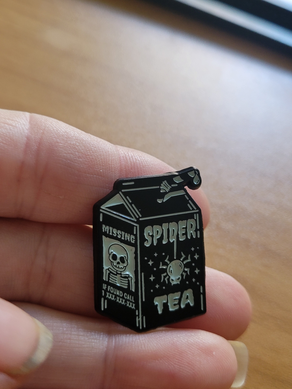 🍁NEW🍁Black Spider Tea Enamel Pin - Novelty Drink Carton Accessory
